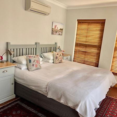 Penelope'S Stellenbosch Bed & Breakfast Екстериор снимка