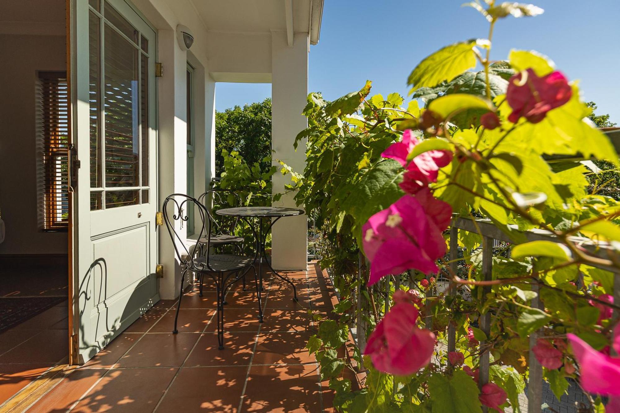 Penelope'S Stellenbosch Bed & Breakfast Екстериор снимка