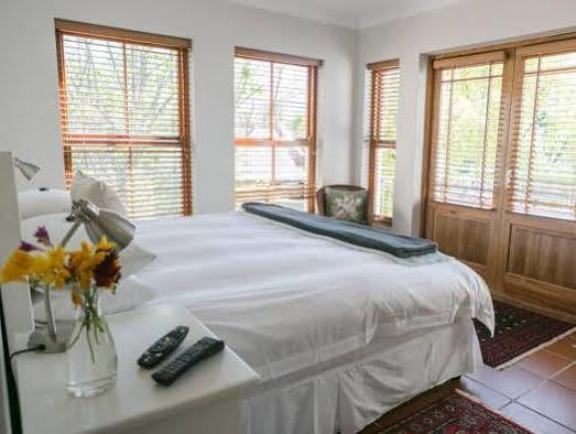 Penelope'S Stellenbosch Bed & Breakfast Екстериор снимка